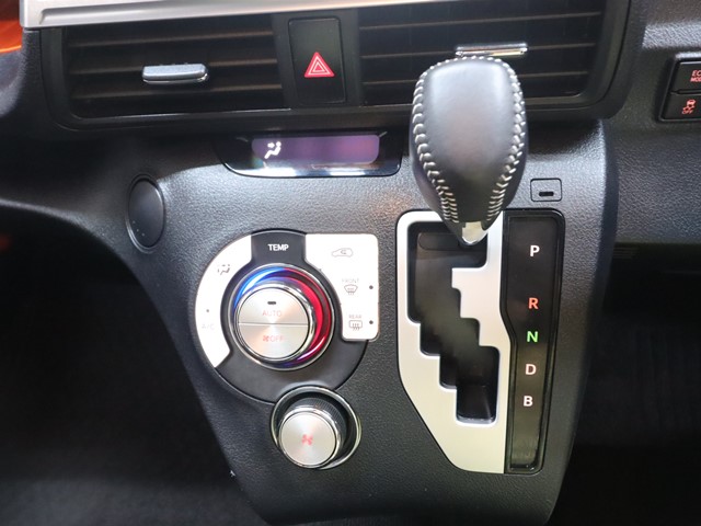 トヨタ シエンタ ハイブリッドＧ クエロ