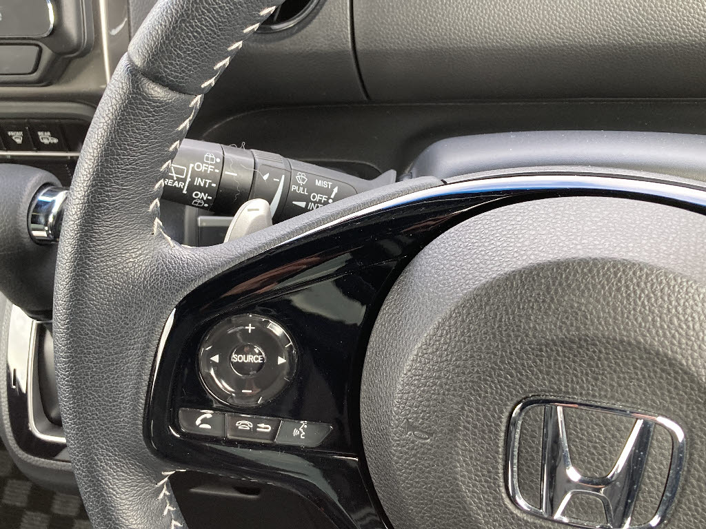 ホンダ Ｎ　ＢＯＸカスタム Lﾀｰﾎﾞ ｽﾀｲﾙﾌﾟﾗｽﾌﾞﾗｯｸ