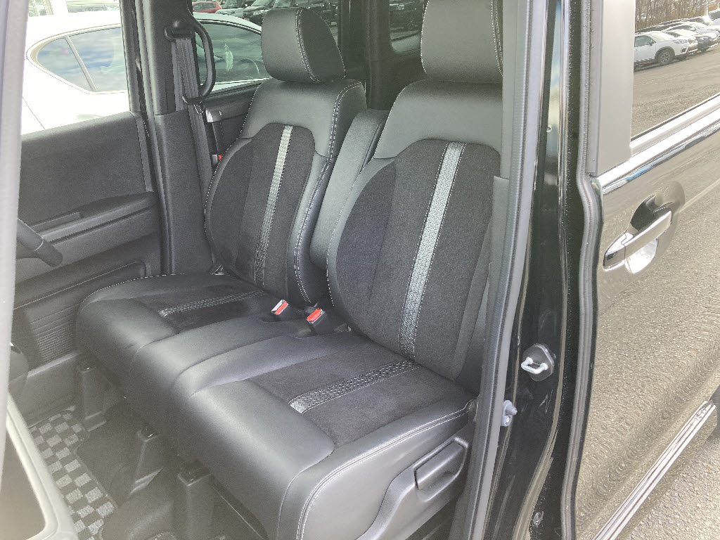 ホンダ Ｎ　ＢＯＸカスタム Lﾀｰﾎﾞ ｽﾀｲﾙﾌﾟﾗｽﾌﾞﾗｯｸ