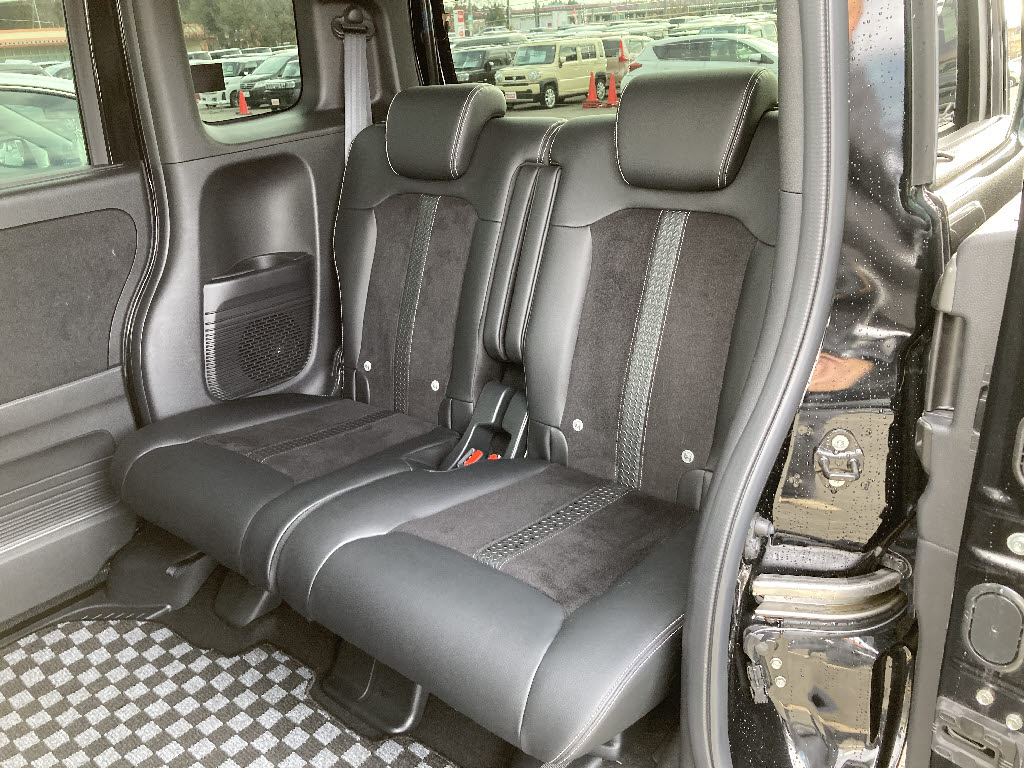 ホンダ Ｎ　ＢＯＸカスタム Lﾀｰﾎﾞ ｽﾀｲﾙﾌﾟﾗｽﾌﾞﾗｯｸ