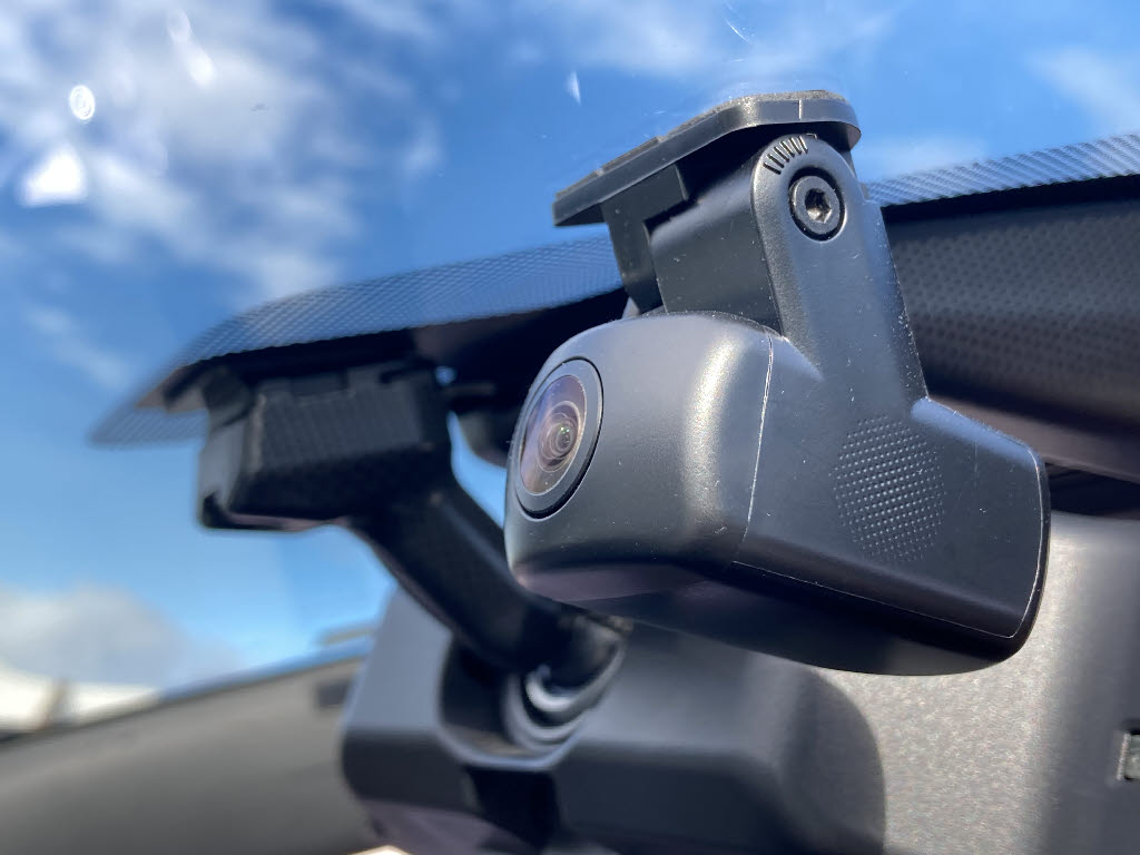 ニッサン キックス eﾊﾟﾜｰ X FOUR ｽﾀｲﾙｴﾃﾞｨｼｮﾝ