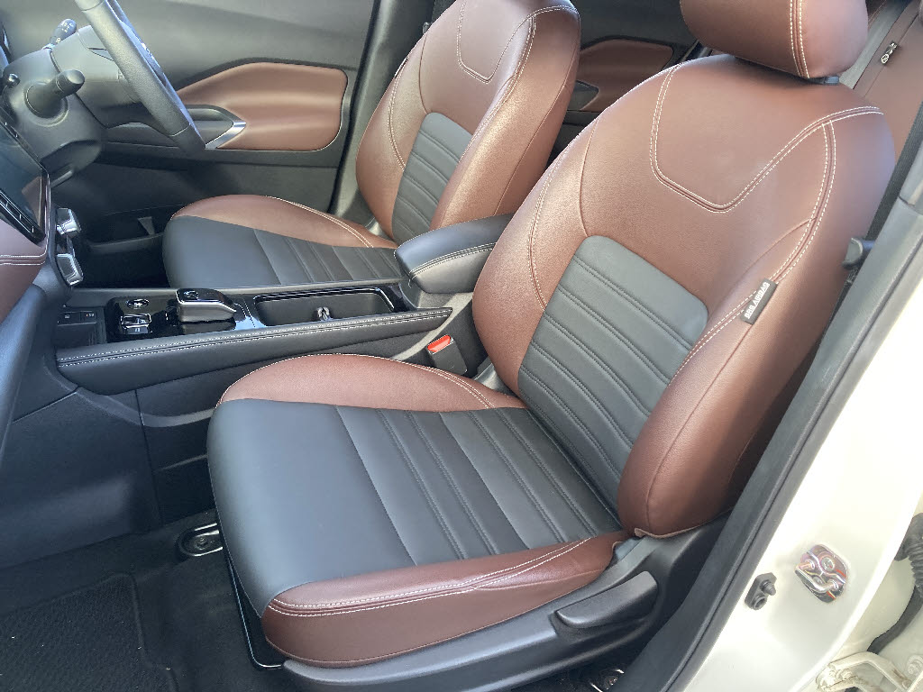 ニッサン キックス eﾊﾟﾜｰ X FOUR ｽﾀｲﾙｴﾃﾞｨｼｮﾝ