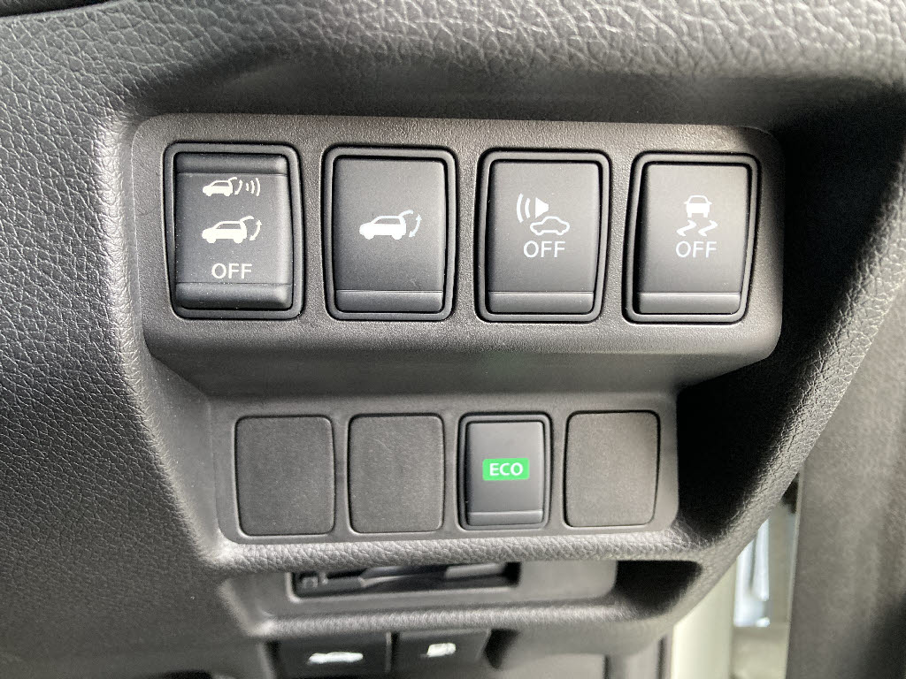 ニッサン エクストレイル 4WD ﾓｰﾄﾞﾌﾟﾚﾐｱ ｴﾏﾌﾞﾚﾊﾟｯｹｰｼﾞ