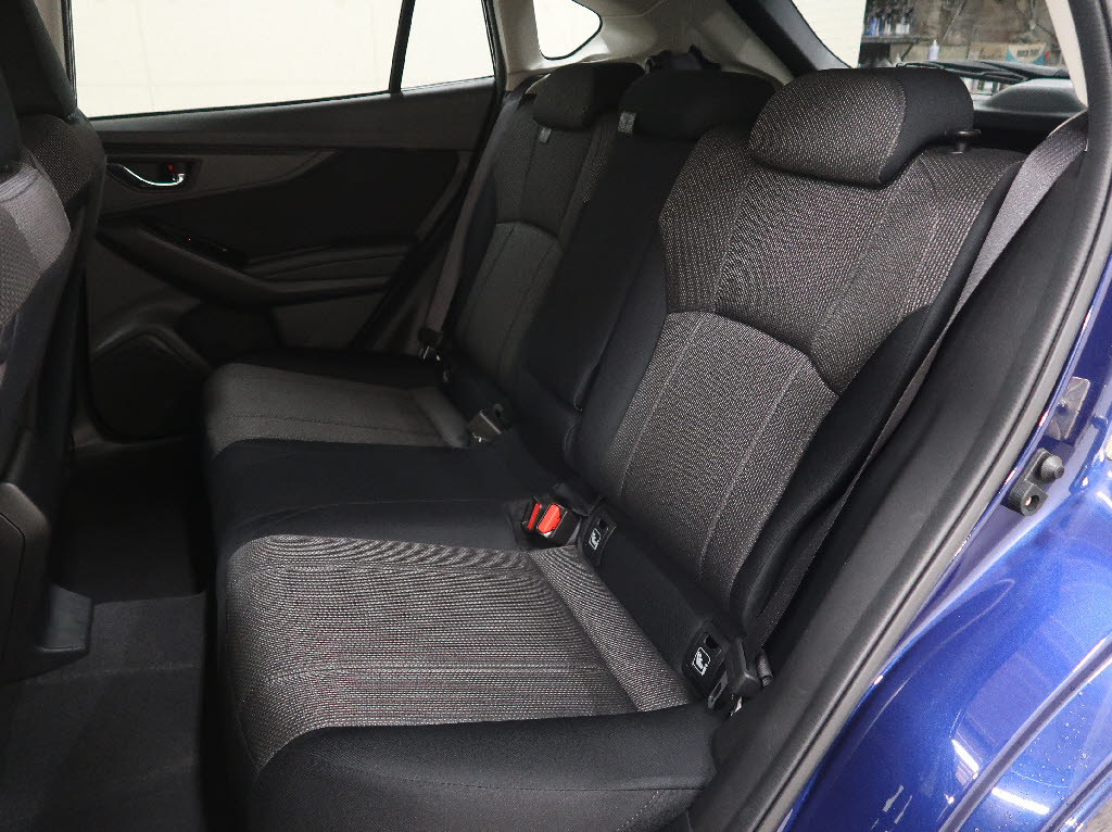 スバル インプレッサスポーツ 4WD 1.6I-L ｱｲｻｲﾄ