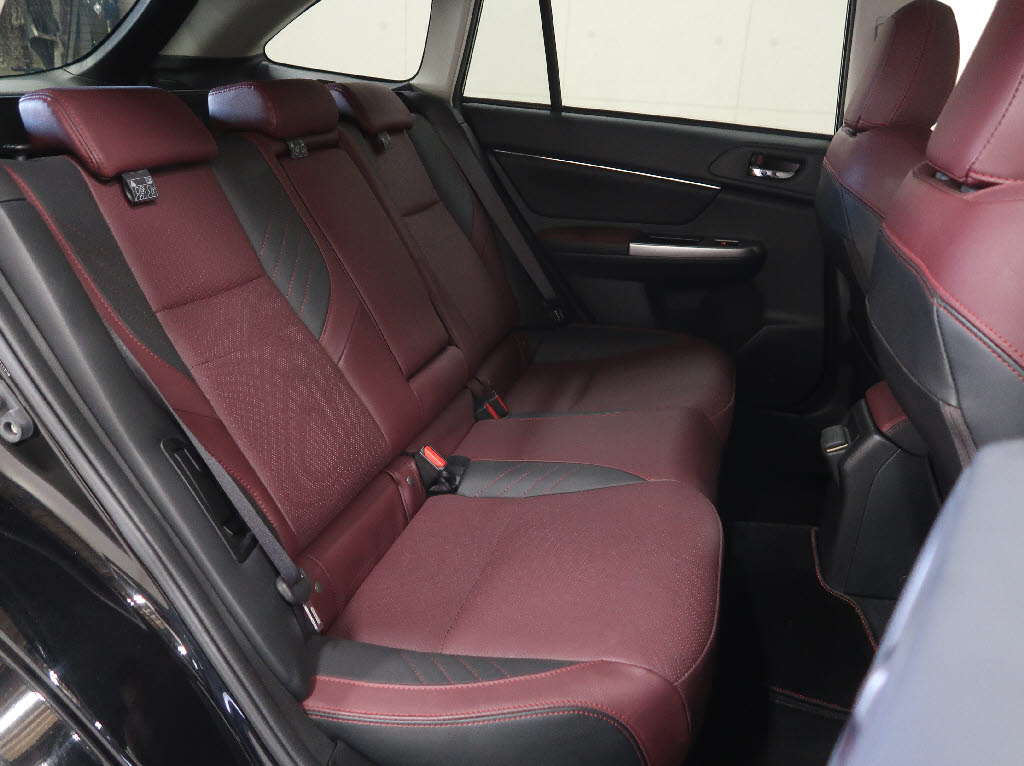 スバル レヴォーグ 1.6STI ｽﾎﾟｰﾂ ｱｲｻｲﾄ ｱﾄﾞﾊﾞﾝｽﾄﾞｾｲﾌﾃｨﾊﾟｯｹｰｼﾞ