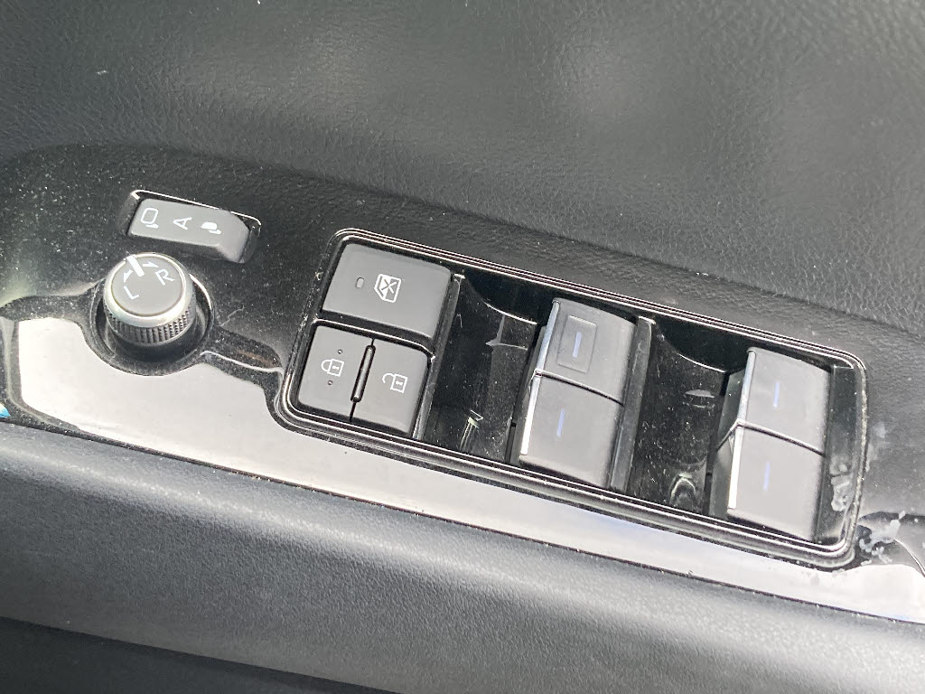 トヨタ ｱﾙﾌｧｰﾄﾞ ﾊｲﾌﾞﾘｯﾄﾞ 4WD SﾀｲﾌﾟｺﾞｰﾙﾄﾞⅢ