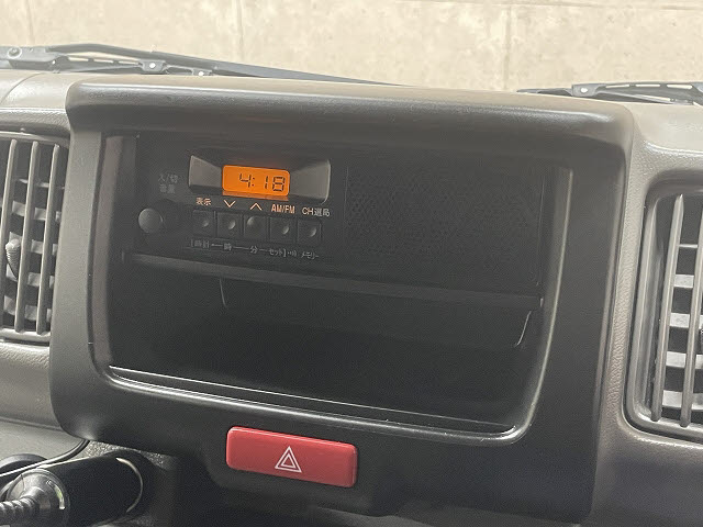 ニッサン NV100ｸﾘｯﾊﾟｰV DX　ｴﾏﾌﾞﾚﾊﾟｯｹｰｼﾞ