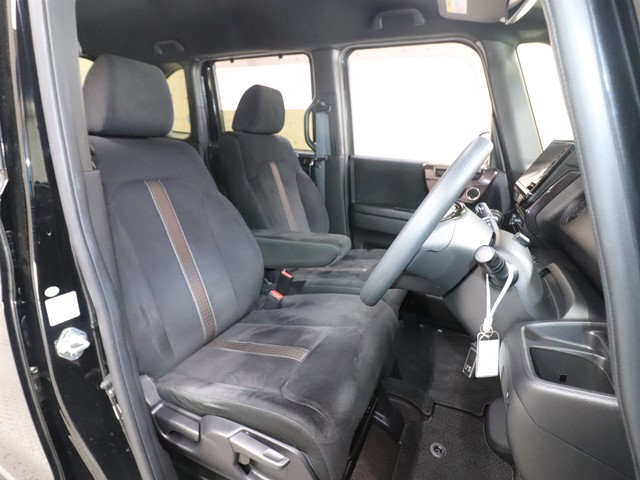 ホンダ Ｎ　ＢＯＸカスタム G Lﾎﾝﾀﾞｾﾝｼﾝｸﾞ