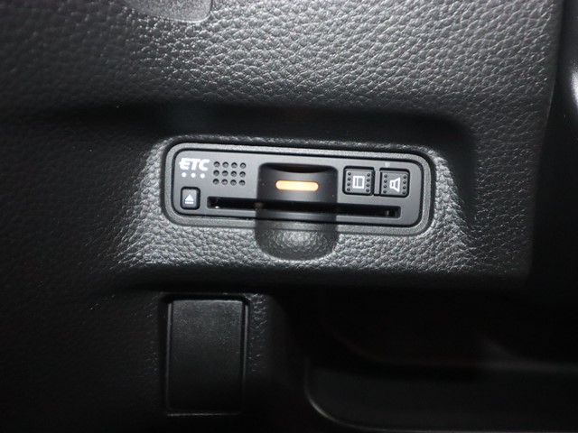 ホンダ Ｎ　ＢＯＸカスタム G Lﾎﾝﾀﾞｾﾝｼﾝｸﾞ