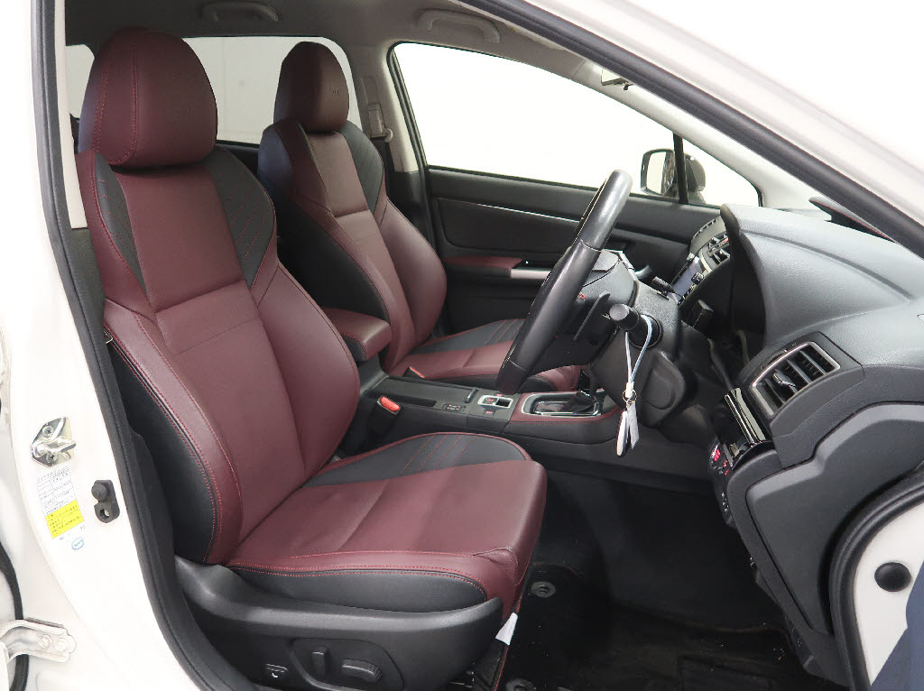 スバル レヴォーグ 1.6STIｽﾎﾟｰﾂｱｲｻｲﾄ 4WD