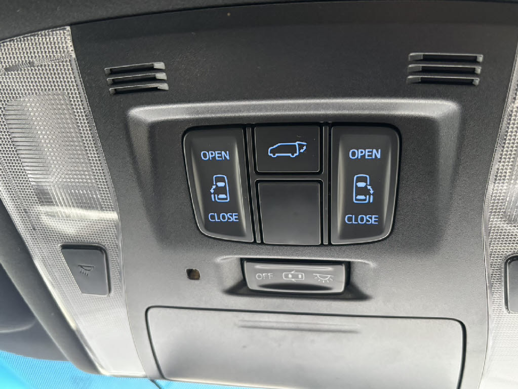 トヨタ ヴェルファイア 2.5Z Aｴﾃﾞｨｼｮﾝ Gｱｲｽﾞ