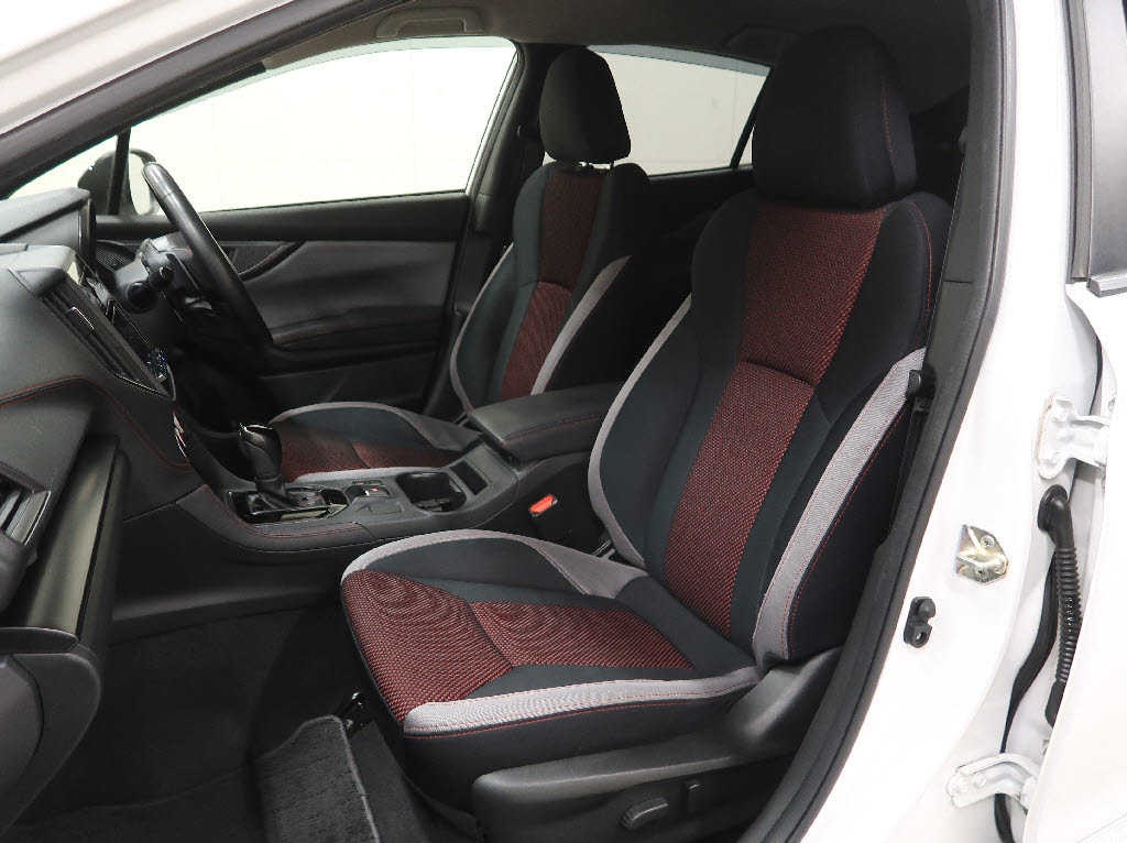 スバル インプレッサスポーツ STIｽﾎﾟｰﾂ