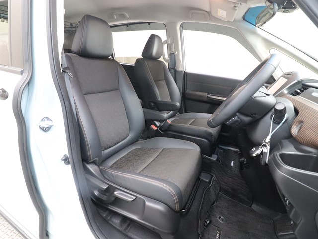 ホンダ ﾌﾘｰﾄﾞ+ﾊｲﾌﾞﾘｯﾄﾞ クロススター