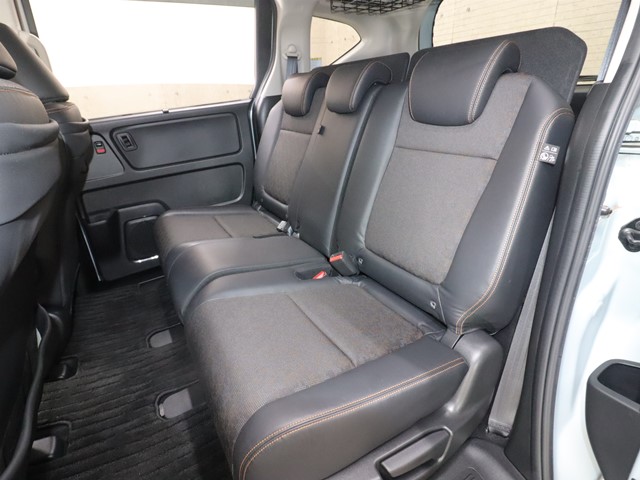 ホンダ ﾌﾘｰﾄﾞ+ﾊｲﾌﾞﾘｯﾄﾞ クロススター