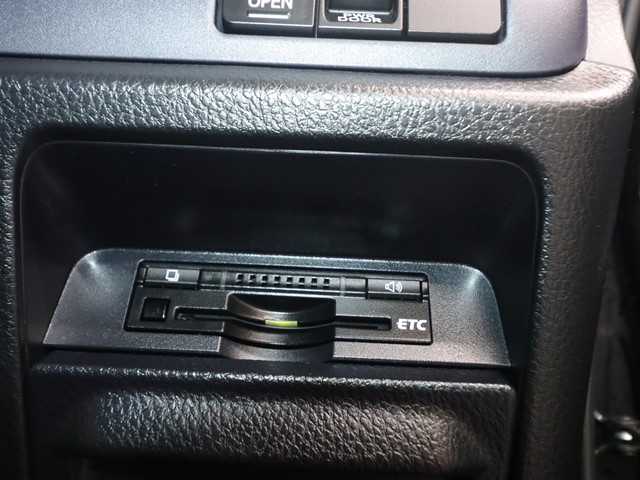 トヨタ ヴォクシー ZS