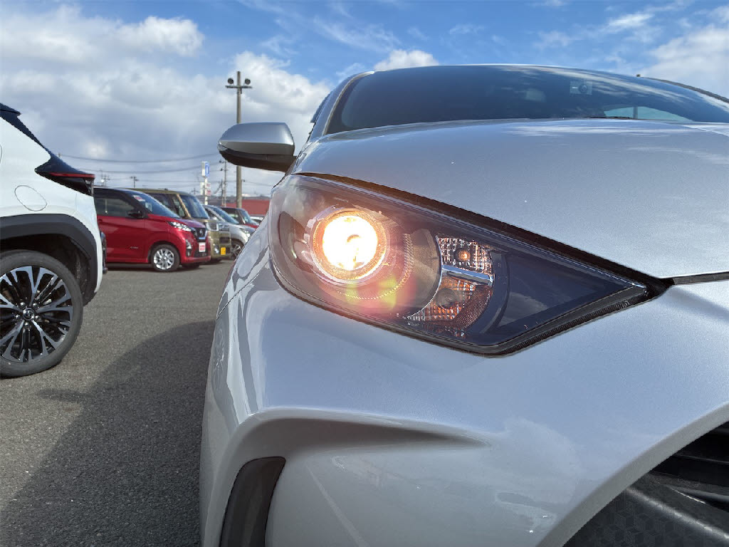 トヨタ ヤリス Ｘ