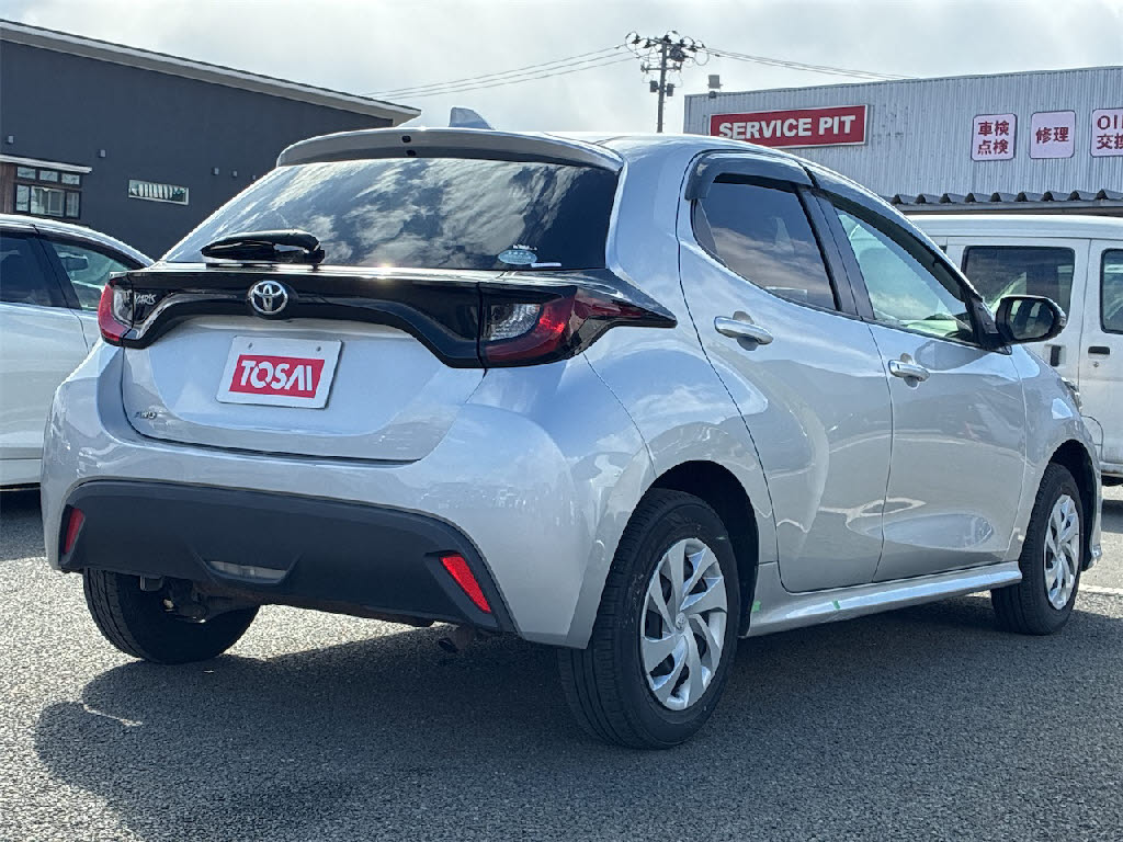 トヨタ ヤリス Ｘ