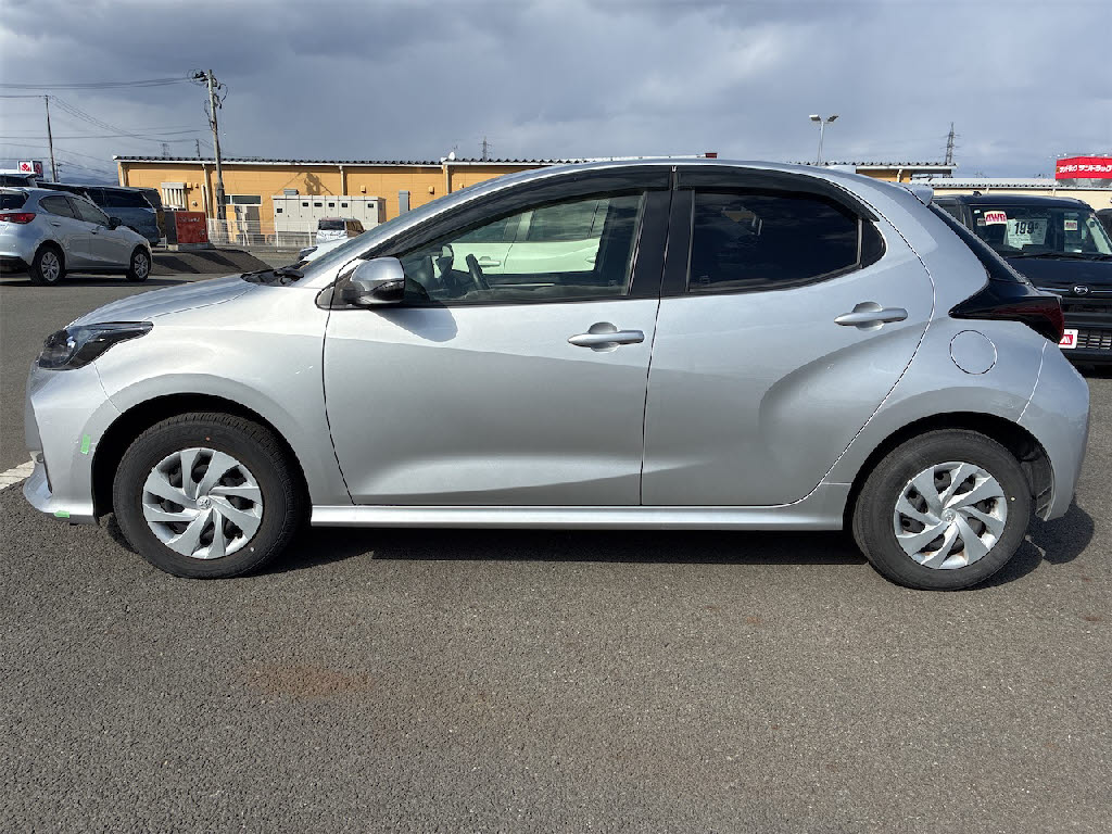 トヨタ ヤリス Ｘ