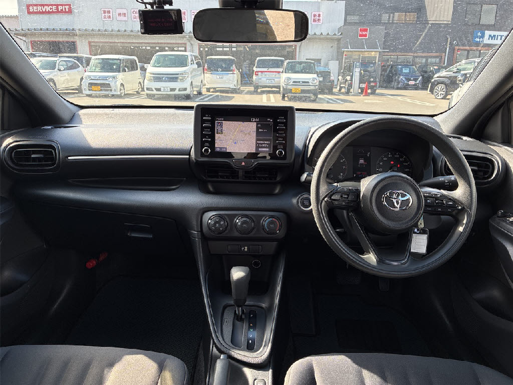 トヨタ ヤリス Ｘ