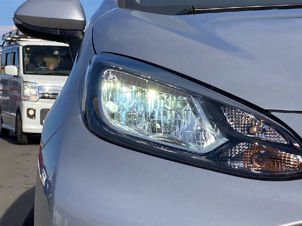 トヨタ アクア Ｘ