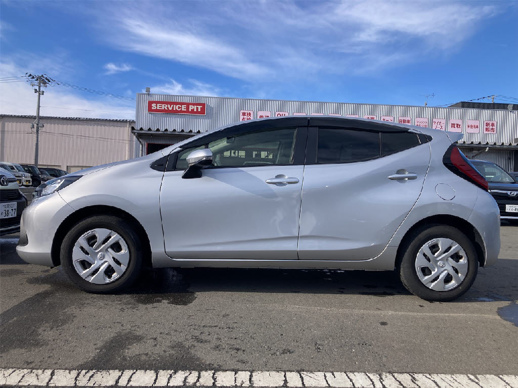 トヨタ アクア Ｘ