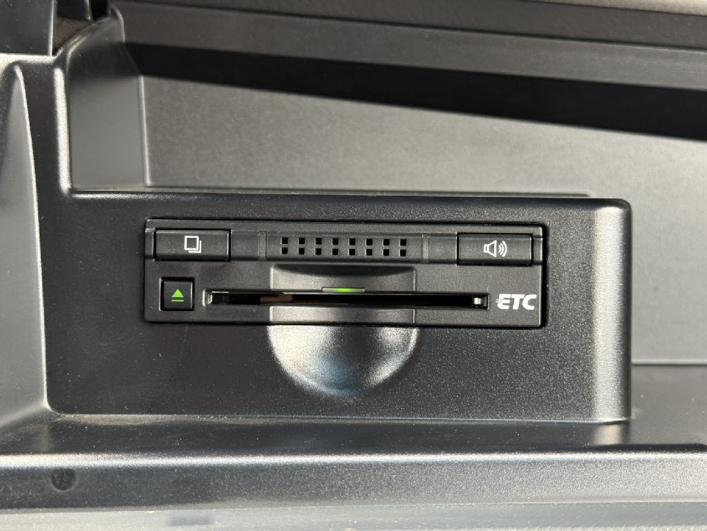 トヨタ ｴｽﾃｨﾏ ﾊｲﾌﾞﾘｯﾄﾞ ｱｴﾗｽ