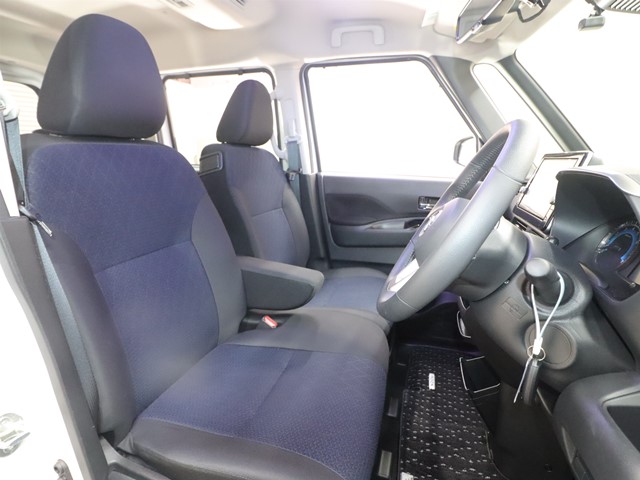 ニッサン ルークス ハイウェイスターＧターボ