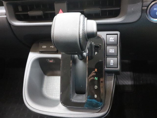 トヨタ ｼｴﾝﾀ ﾊｲﾌﾞﾘｯﾄﾞ Ｇ