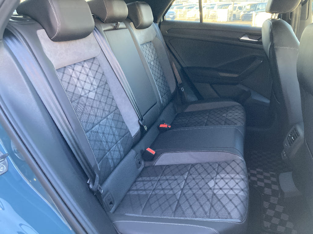 フォルクスワーゲン ＶＷ　Ｔ－ロック ＴＤＩ　Ｒライン