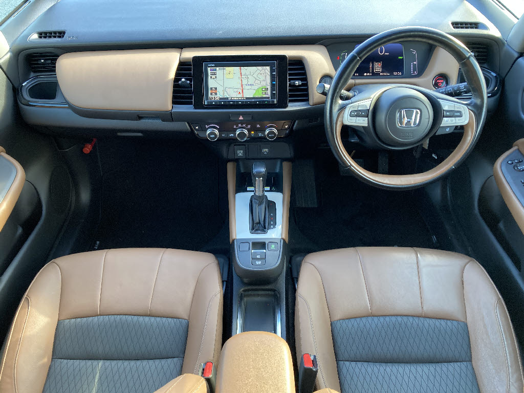 ホンダ フィット eHEV ﾘｭｸｽ