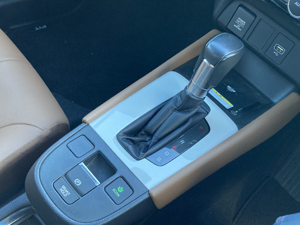 ホンダ フィット eHEV ﾘｭｸｽ