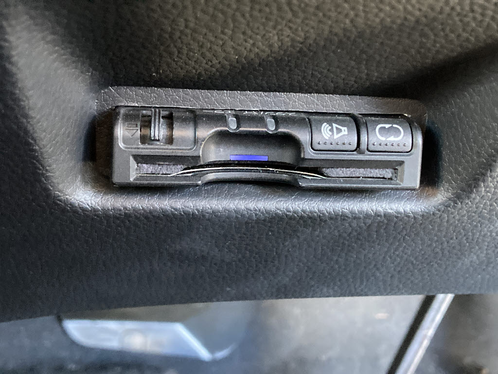 ホンダ フィット eHEV ﾘｭｸｽ