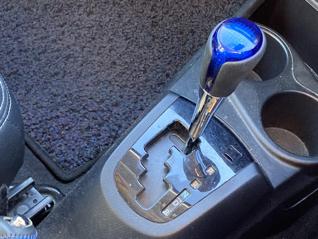 トヨタ アクア GﾌﾞﾗｯｸｿﾌﾄﾚｻﾞｰSLC