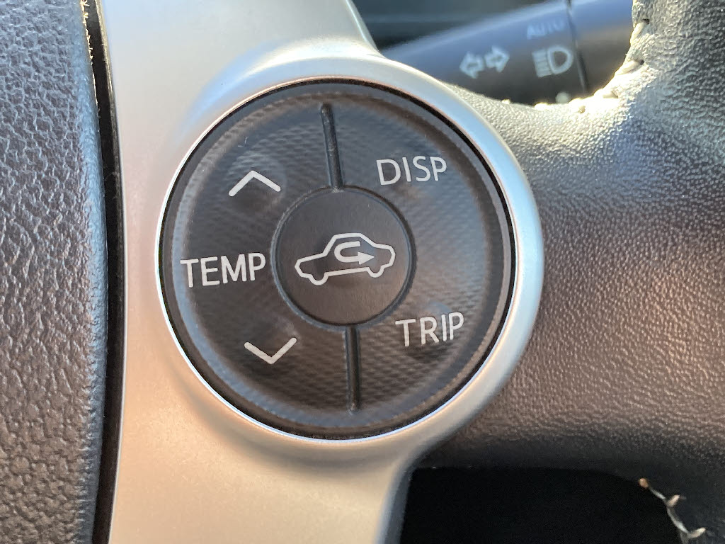 トヨタ アクア GﾌﾞﾗｯｸｿﾌﾄﾚｻﾞｰSLC