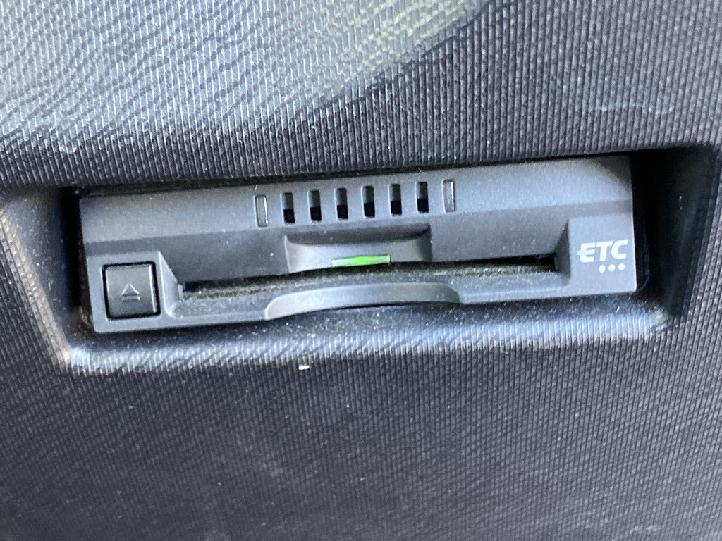 トヨタ アクア GﾌﾞﾗｯｸｿﾌﾄﾚｻﾞｰSLC