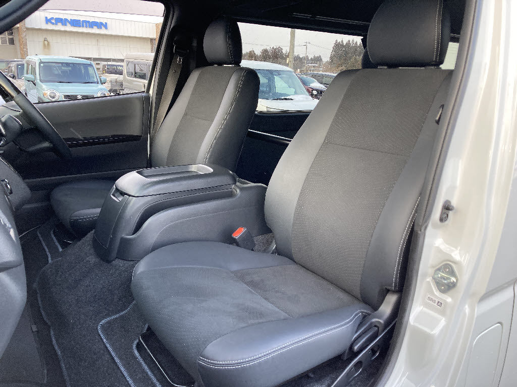 トヨタ ハイエースＶ ﾛﾝｸﾞｽｰﾊﾟｰGLﾀﾞｰｸﾌﾟﾗｲﾑ2