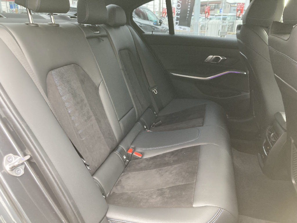 ＢＭＷ ＢＭＷ ３シリーズ 320d xDrive MｽﾎﾟｰﾂED　JOY+