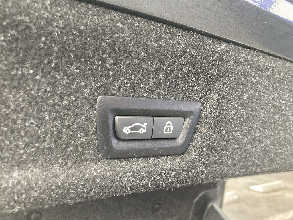 ＢＭＷ ＢＭＷ ３シリーズ 320d xDrive MｽﾎﾟｰﾂED　JOY+