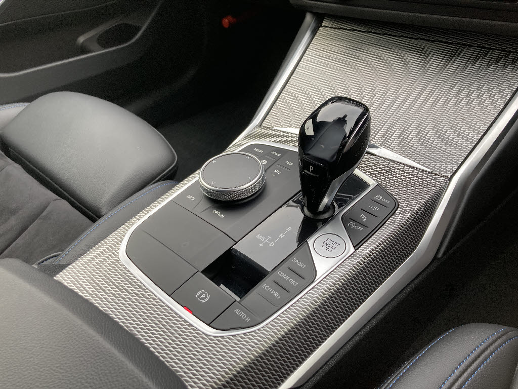 ＢＭＷ ＢＭＷ ３シリーズ 320d xDrive MｽﾎﾟｰﾂED　JOY+