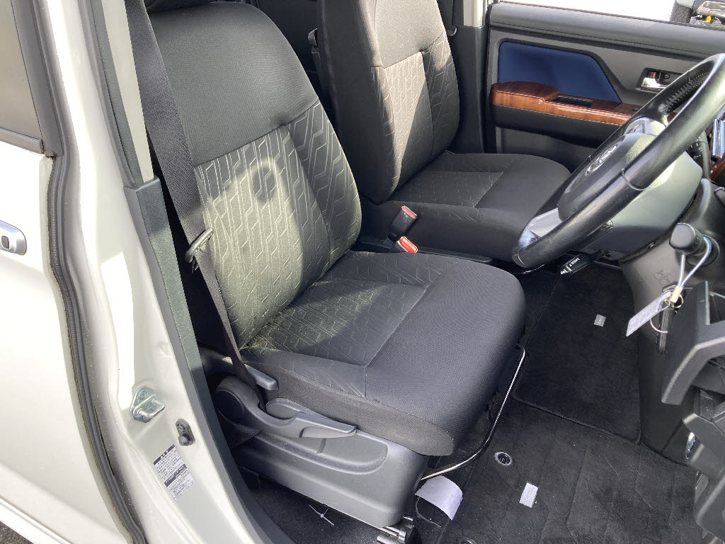 トヨタ タンク ｶｽﾀﾑGS 4WD