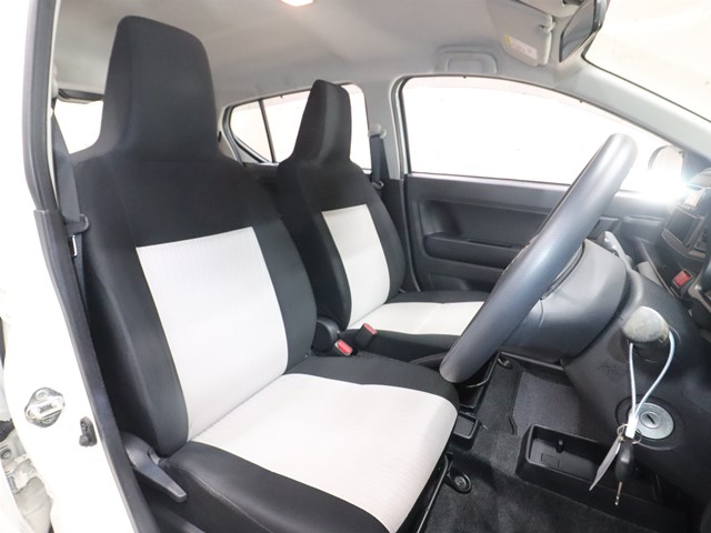 ダイハツ ミライース L