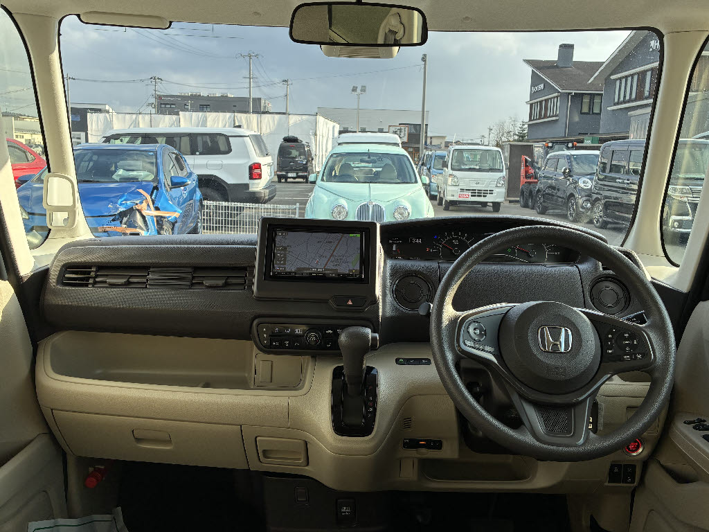 ホンダ Ｎ　ＢＯＸ 4WD G ﾎﾝﾀﾞｾﾝｼﾝｸﾞ