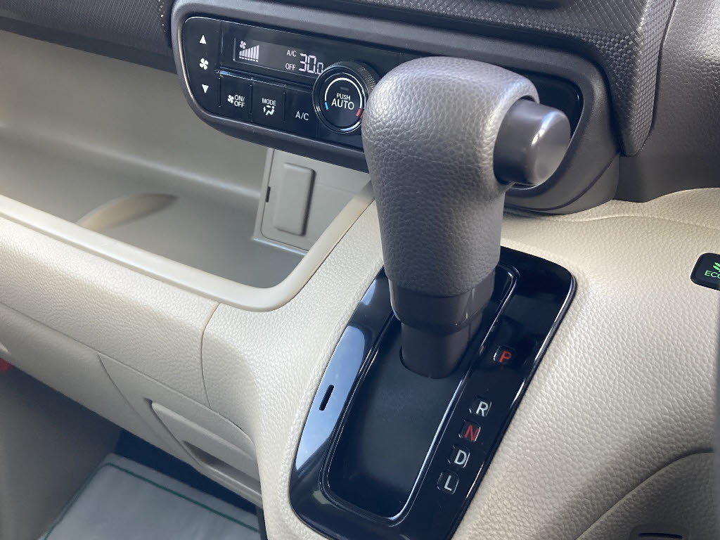 ホンダ Ｎ　ＢＯＸ 4WD G ﾎﾝﾀﾞｾﾝｼﾝｸﾞ