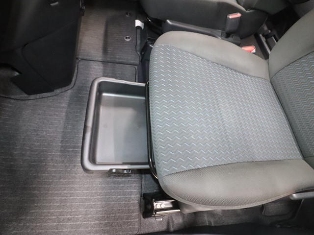 スバル ジャスティ ﾍﾞｰｽｸﾞﾚｰﾄﾞ