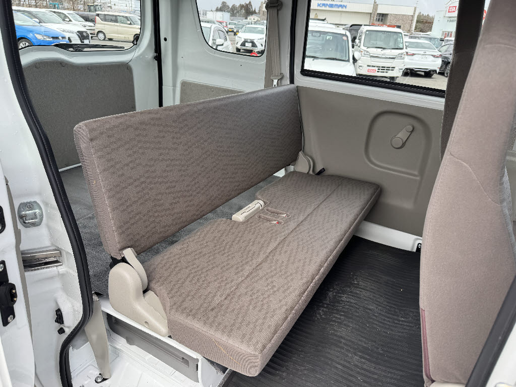 三菱 ミニキャブＶ M 4WD