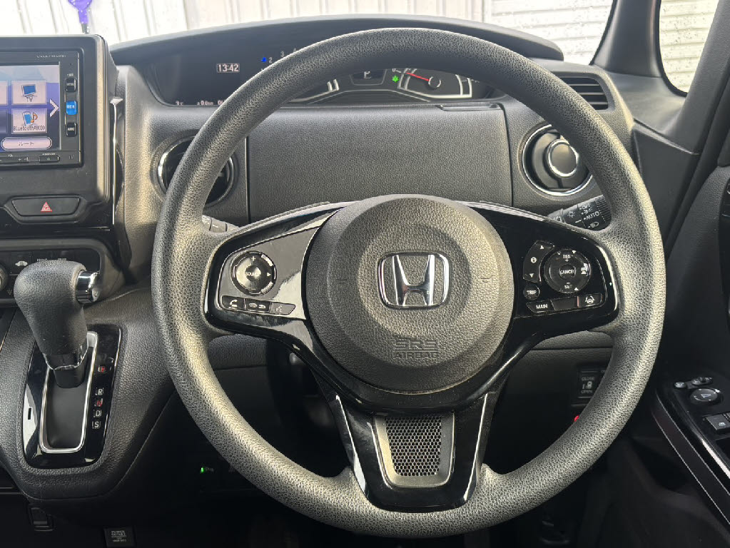 ホンダ Ｎ　ＢＯＸカスタム 4WD L