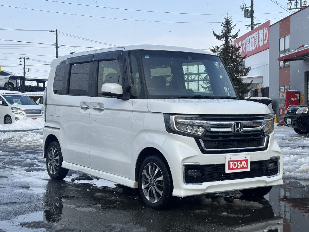ホンダ Ｎ　ＢＯＸカスタム 4WD L