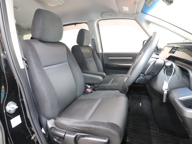 ホンダ ステップワゴン スパーダ　ホンダセンシング