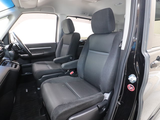 ホンダ ステップワゴン スパーダ　ホンダセンシング