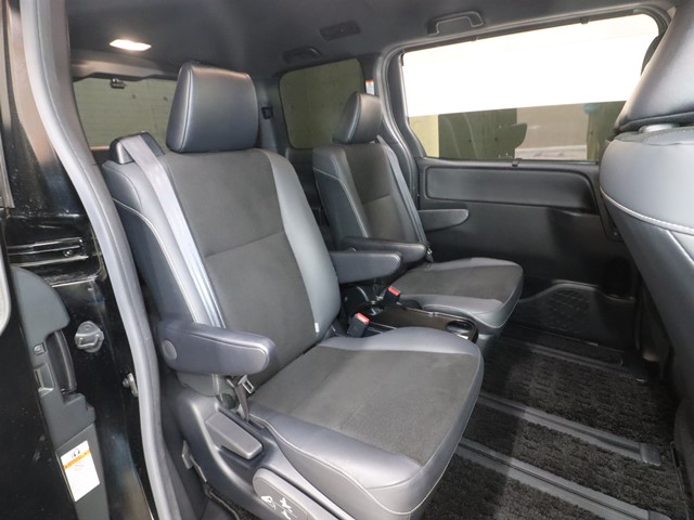 トヨタ ノア Ｓｉダブルバイビー3